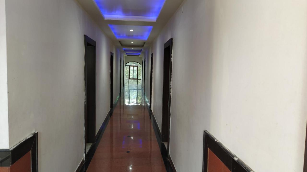 City Palace Hotel होटल सिटी पैलेस Nashik Exterior photo