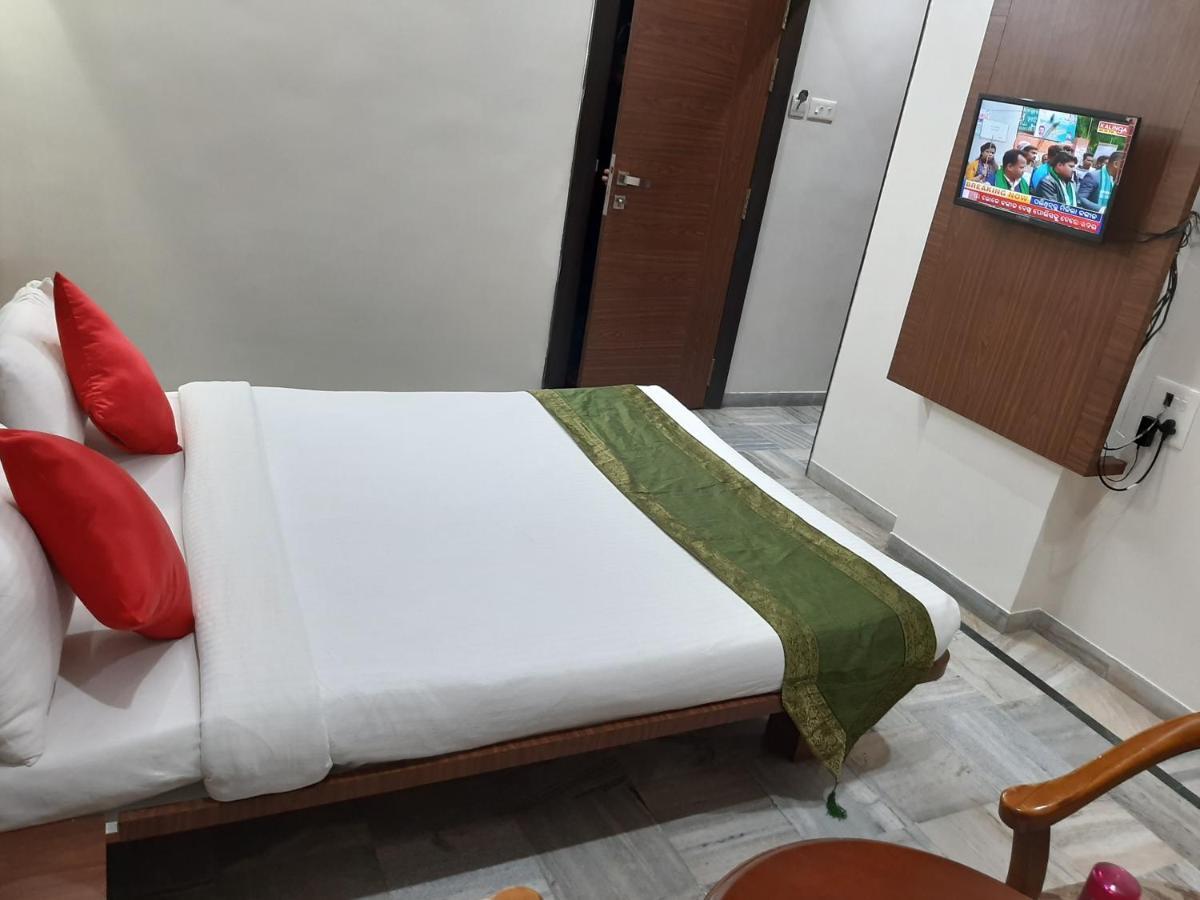City Palace Hotel होटल सिटी पैलेस Nashik Exterior photo